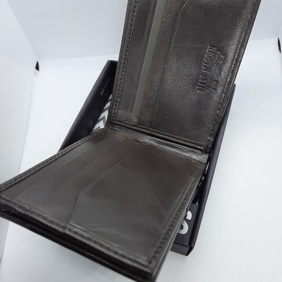 STEVEN MADDEN BRAND NEW - Picture 2 of 6